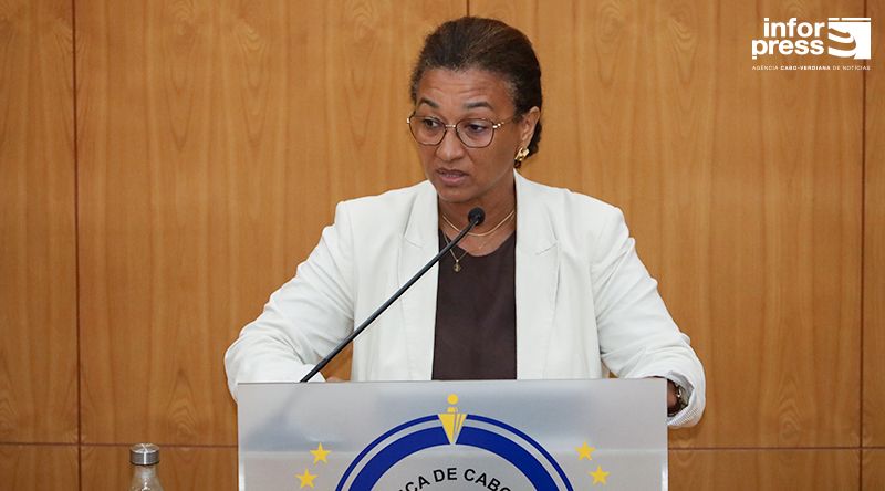Parlamento: Zilda Oliveira defende reforma estrutural no sector da Educação e políticas de longo prazo