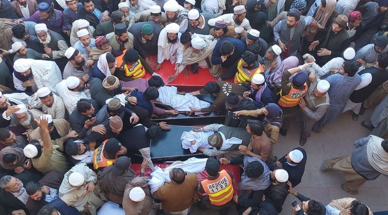 Pelo menos 34 mortos em ataque extremista contra base militar no Paquistão