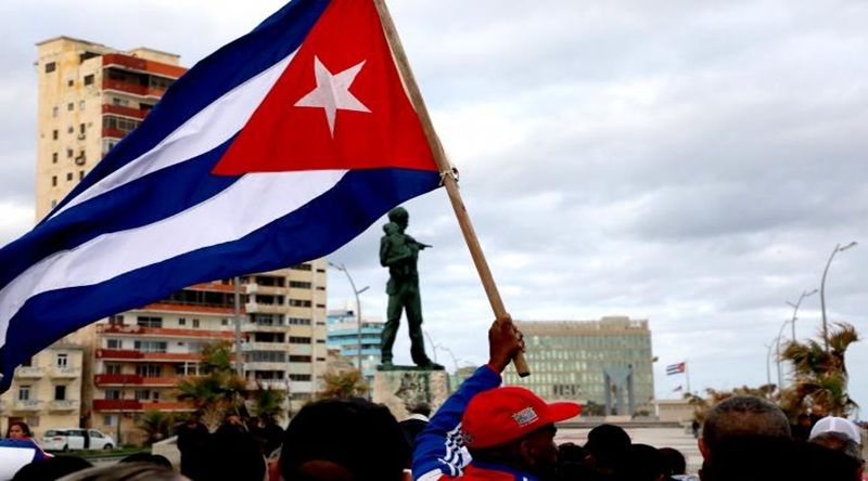 Cuba acusa EUA de "intimidar" quem exporta ou transporta combustível para a ilha