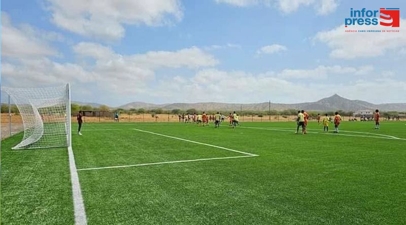 Maio: Quatro equipas disputam campeonato regional de futebol sub-17