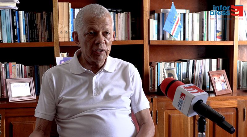 Independência/50 Anos: Carlos Veiga diz-se “muito orgulhoso” do percurso de Cabo Verde (c/vídeo)