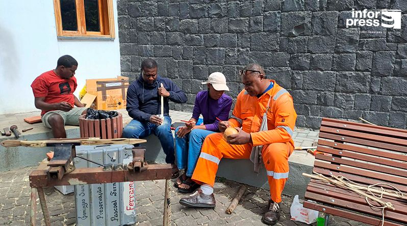 Santa Catarina: Formação em Fonte Lima mobiliza jovens para evitar desaparecimento da cimboa em Cabo Verde