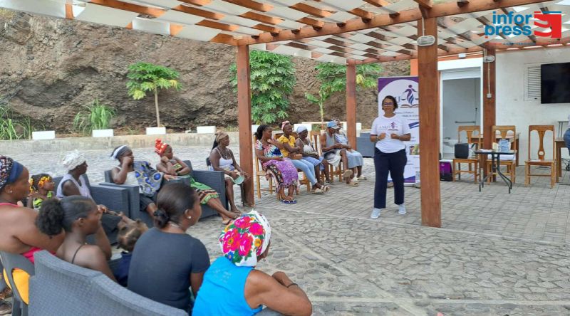 Santa Catarina: Mulheres juristas levam informação legal à comunidade de Rincão para quebrar o ciclo de impunidade