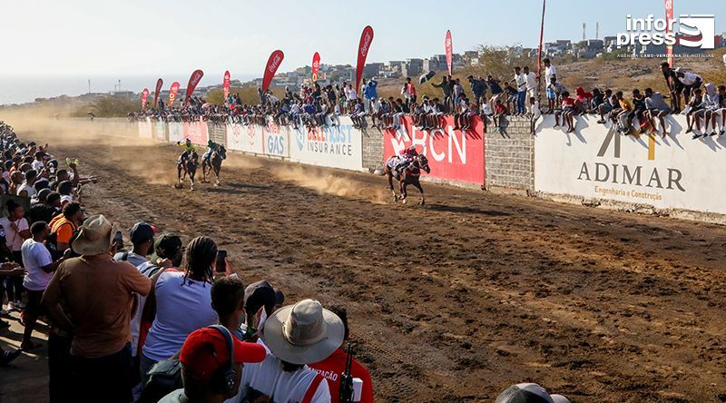 São Filipe: Seis cavalos apurados para final das Corridas de São Filipe 26