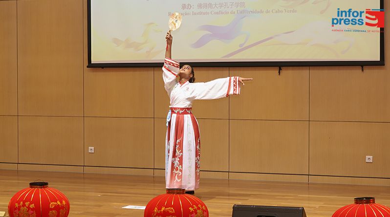 Competição “Ponte Chinesa” reforça interesse dos estudantes cabo-verdianos pela língua e cultura chinesa