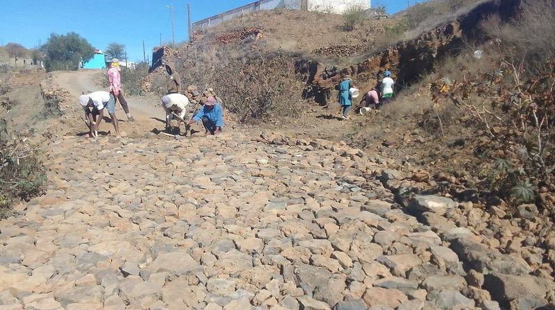 Porto Novo/Planalto Norte: Estrada Aldeia-Chã de Cruz recebe trabalhos de recuperação