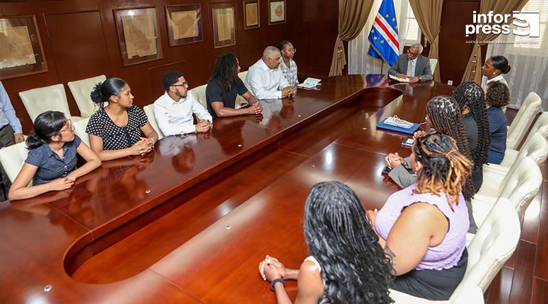 Estudantes da Universidade de Rhode Island destacam hospitalidade cabo-verdiana e apelam ao maior envolvimento dos jovens