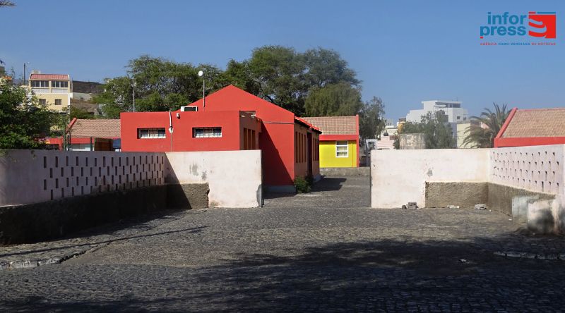 Porto Novo: Ministro da Educação garante mobilização de recursos para modernizar ex-ciclo preparatório