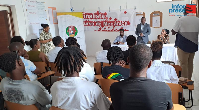São Miguel coloca no mercado terceiro grupo de jovens formados em mecânica e reparação de motores