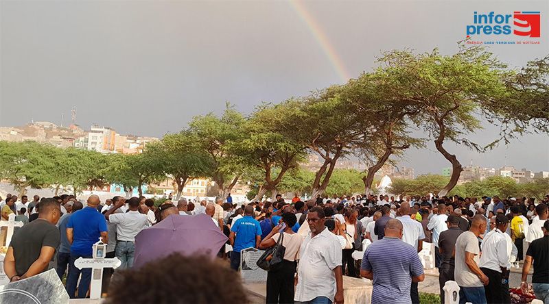 Óbito: Chuva mansa, arco-íris e comunidade desportiva em peso na despedida a Djodje