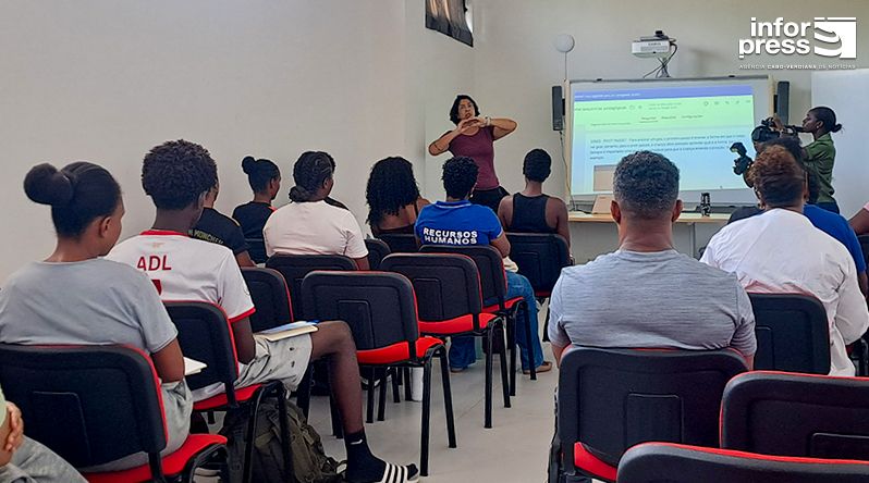 Tarrafal aposta na ginástica rítmica para descobrir novos talentos entre crianças e adolescentes