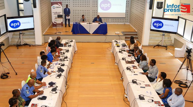 Direitos Humanos: CNDHC e parceiros pedem atenção especializada e maior dignidade para as mulheres reclusas