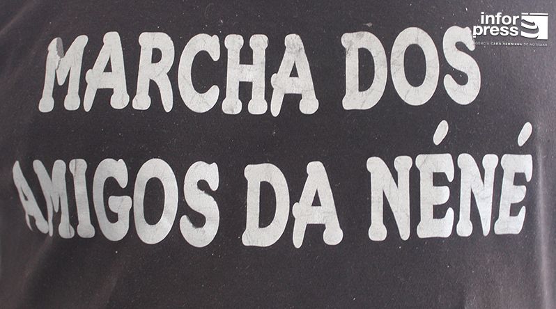 Carnaval/Praia: Marcha Amigos Dona Nené dos Açores desfila com 80 foliões