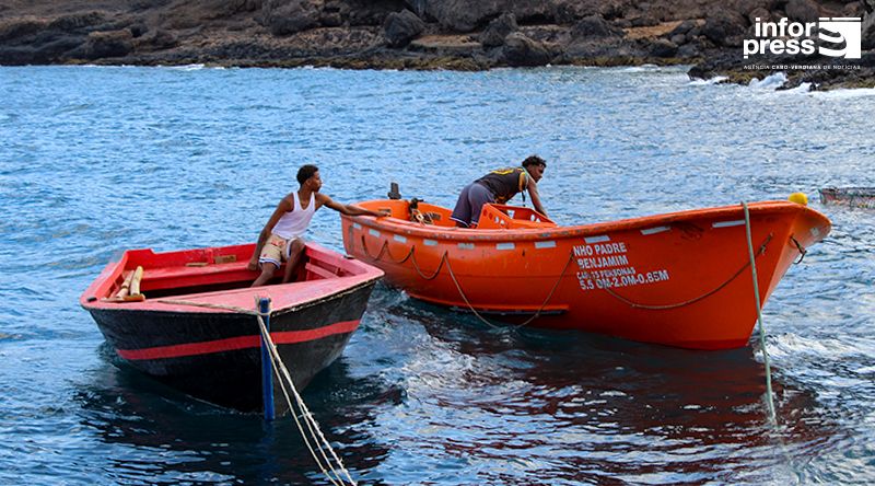 Presidente da República acompanha situação do afundamento do navio Nhô Padre Benjamim