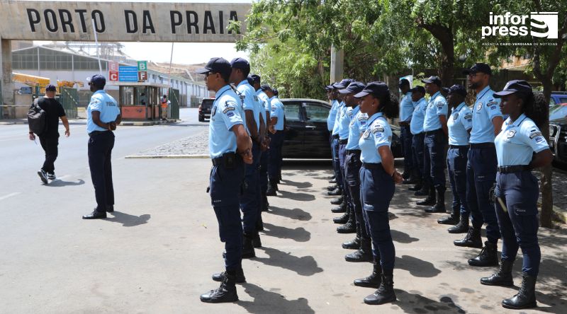 Governo vai reforçar secção fiscal da Praia com mais efectivos e equipamentos de ‘scanner’