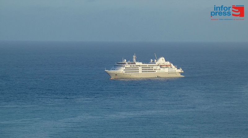 Fogo: Navio Cruzeiro MS Silver Wind faz escala na ilha com cerca de 170 turistas