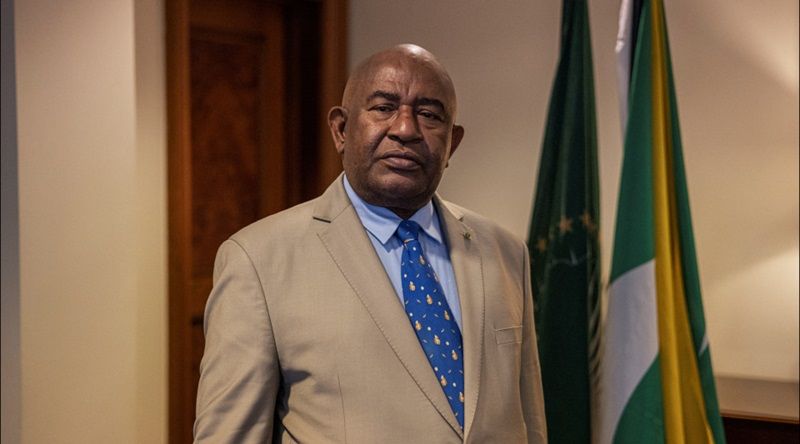 Presidente das Comoros sofre ferimentos ligeiros num ataque com uma faca