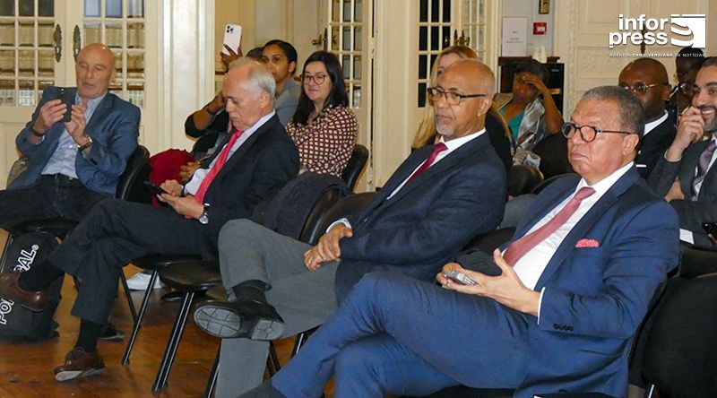 Portugal: Presidente da CCS destaca importância do empreendedorismo e inovação em cimeira da CACLAL (c/áudio)