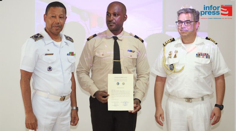 CEMFA exorta sargentos a investirem de forma contínua na autoformação