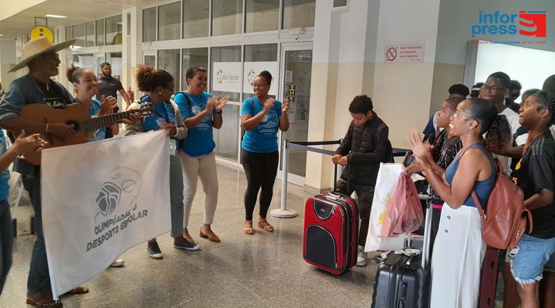 Ilha do Sal: Caravanas que irão participar das Olimpíadas do Desporto Escolar começaram a chegar à ilha