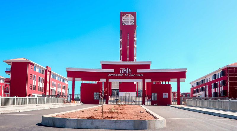 São Vicente: Faculdade de Educação e Desporto promove jornadas para partilhar experiências com a sociedade