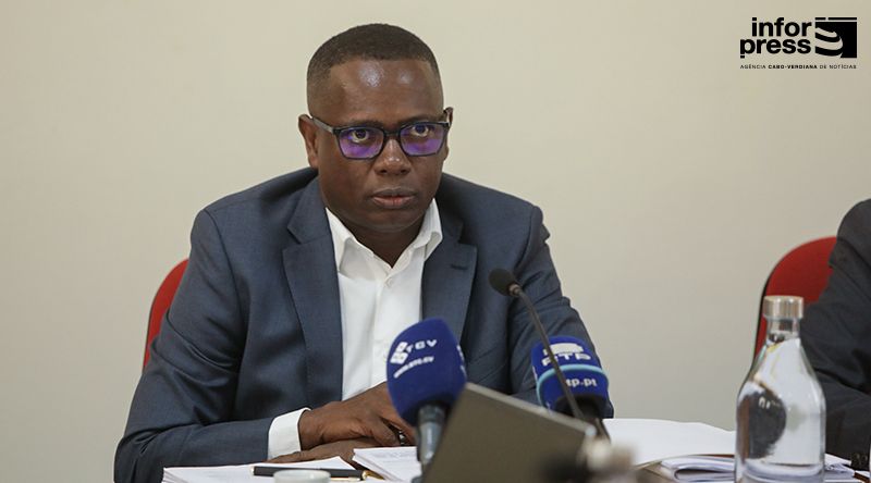 Fogo: Estrada circular da ilha será reiniciada no quadro do Orçamento do Estado para 2025 – Olavo Correia  