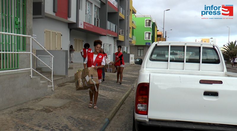 Ilha do Sal: Unidade local da Cruz Vermelha inicia entrega de donativos arrecadados com espetáculo beneficente “O Rei Leão”
