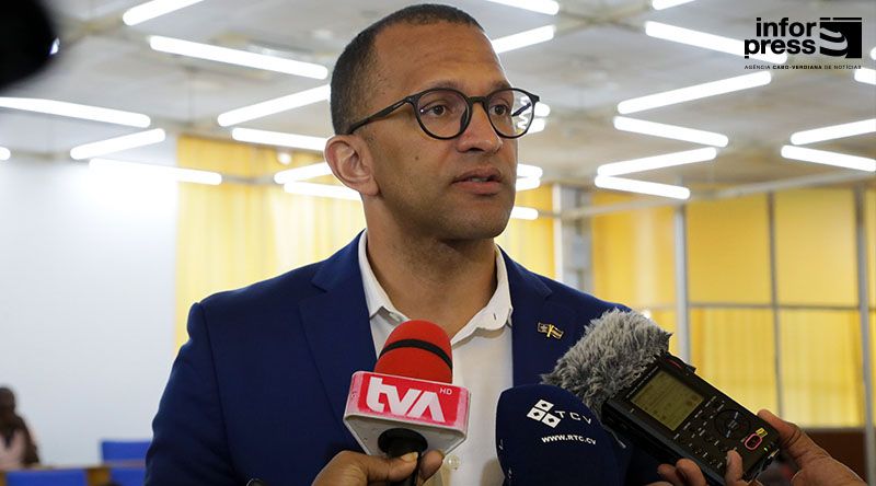 Ministro enaltece peixeiras pelo dia nacional e pede valorização de todas as profissões