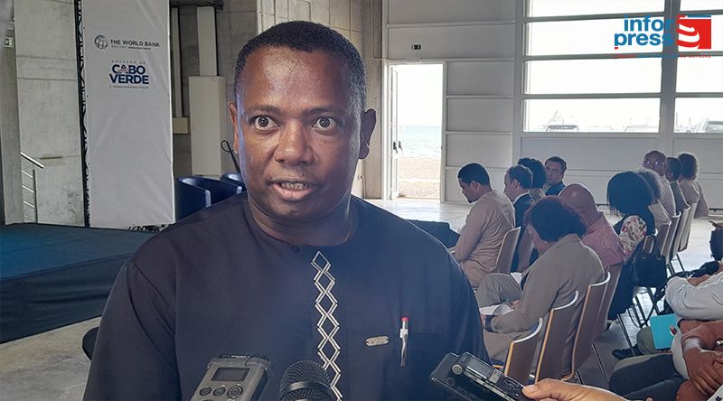 “Cabo Verde não pode continuar a ser uma monocultura do turismo” - Olavo Correia (c/áudio)