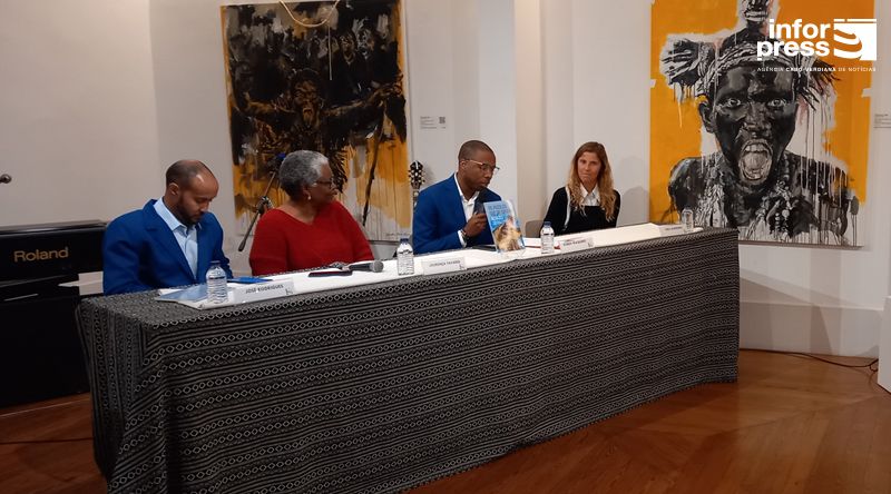 Portugal: “Os Puzzles que se cruzam - Acrides” de Lourença Tavares chegou hoje a Lisboa
