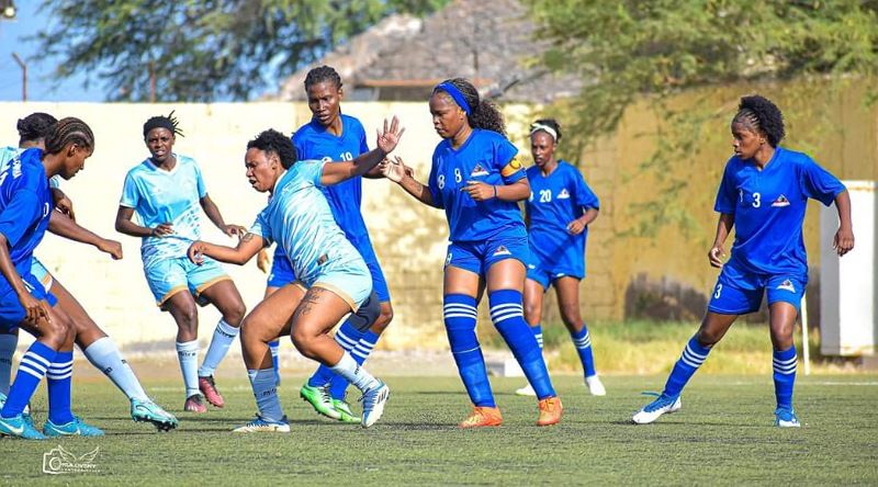 Futebol Feminino/Santiago Sul: Seven Stars e Black Panthers disputam a final da Taça Praia