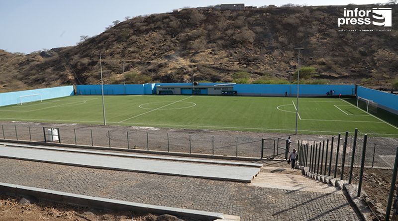 Ribeira Grande de Santiago: Estádio Municipal de São Martinho inaugurado na sua primeira fase avaliada em 55 mil contos
