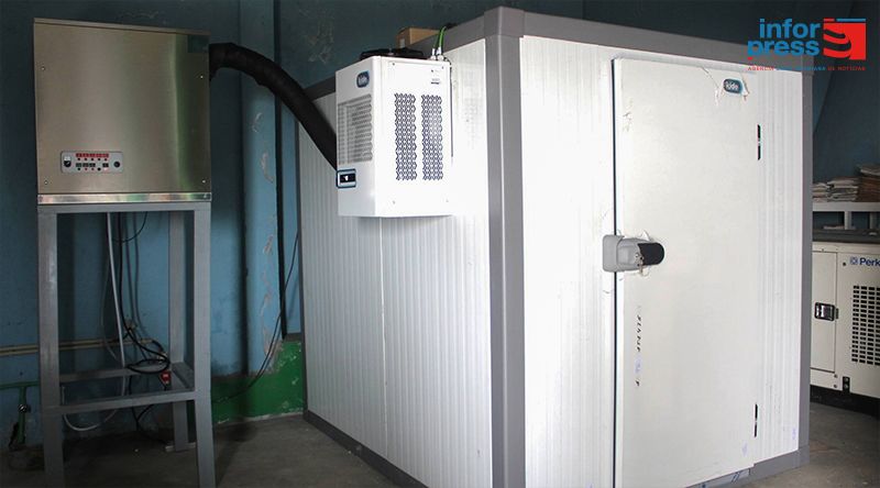 Santa Catarina do Fogo: Instalada primeira máquina de produção de gelo e câmara frigorífica no município