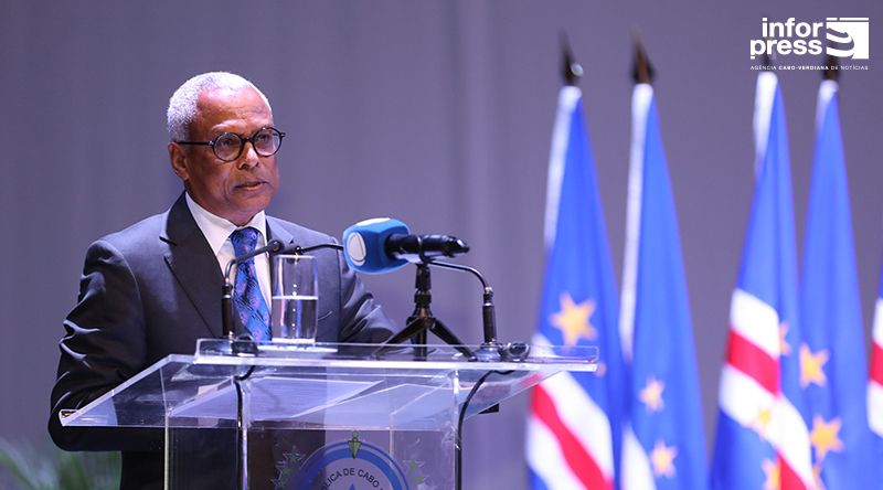 Presidente da República alerta para desestatização da sociedade para se completar revolução liberal