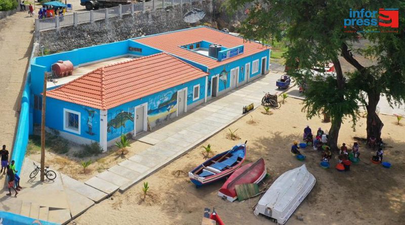 Tarrafal/pesca: Município ganha máquina de gelo e câmara frigorífica