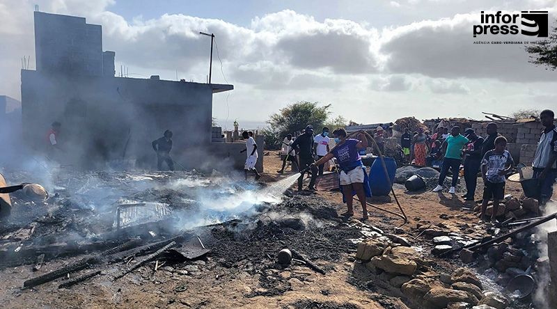São Miguel: Incêndio consome sete moradias na comunidade de Rabelados