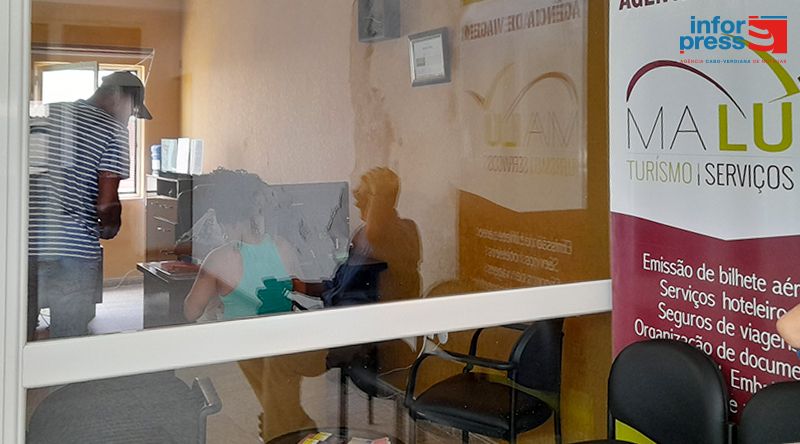 Ilha do Sal: Agências de viagens com opiniões divididas sobre voos da EasyJet para Cabo Verde