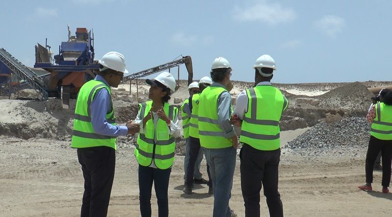 Sal: Ministra assegura que trabalhos na estrada que liga Espargos a Santa Maria vão cumprir os prazos e o plano