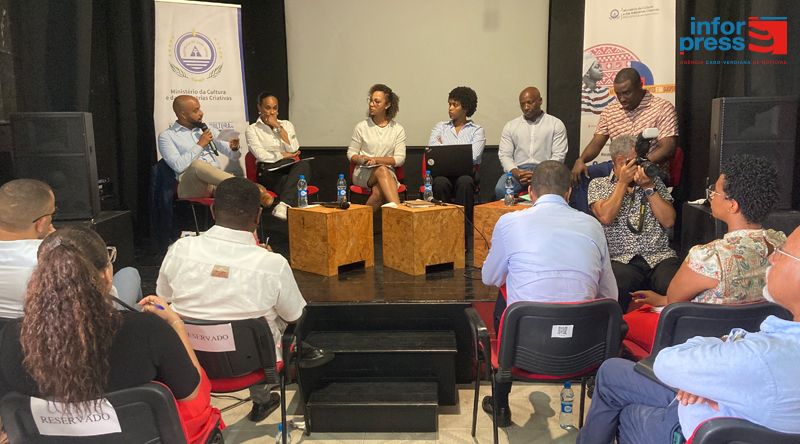 Ministro da Cultura realça formalização dos artistas como contributo para apreciação da cultura