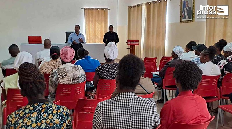 Santa Catarina: Mulheres do sector informal iniciam formação em género e empreendedorismo (c/áudio)