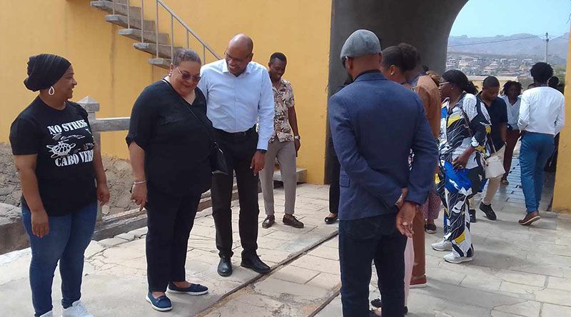 Tarrafal: Ministra angolana visita município para fortalecer laços de cooperação
