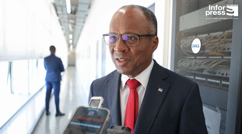 Primeiro-ministro assegura que trabalhadores da TICV serão integrados na nova empresa para voos domésticos