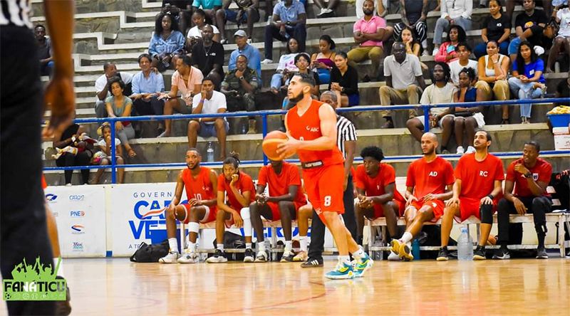 Basquetebol/Santiago Sul: Prédio e ABC fazem hoje o quarto jogo dos play-off e com os "abecedários" em vantagem  