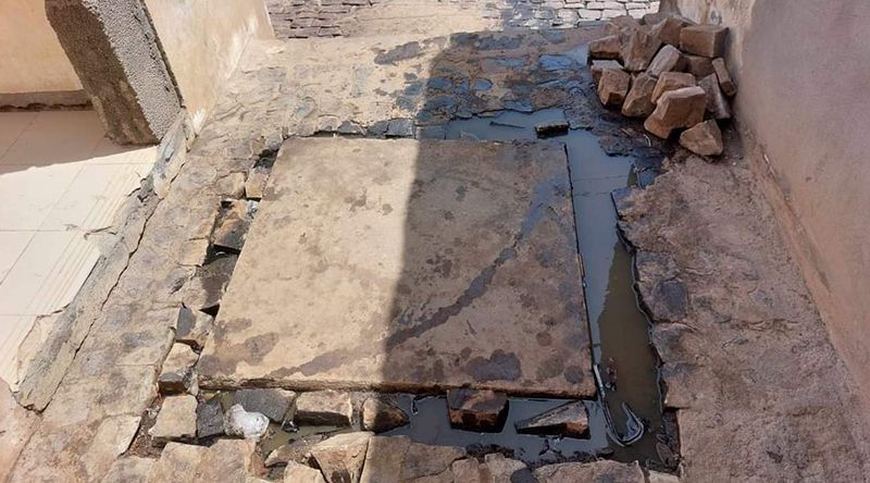 São Nicolau: Moradores do Casa para Todos no Tarrafal descontentes com vazamento de esgoto