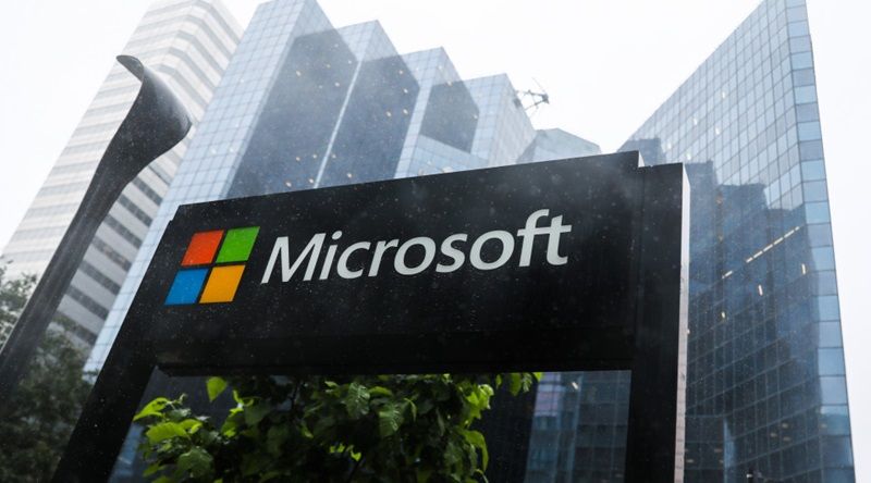 Falha na Microsoft causa problemas em companhias aéreas, bancos e media