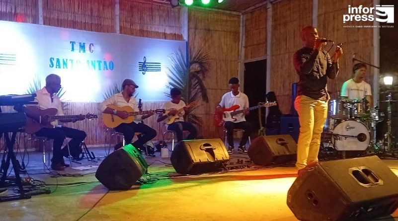 Santo Antão: Domingos Santos vence gala regional “todo mundo canta”