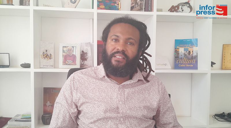 São Vicente: Exposição “As cores incendiárias de Bela Duarte” pretende celebrar vida e obra da artista - director do CNAD (c/áudio)