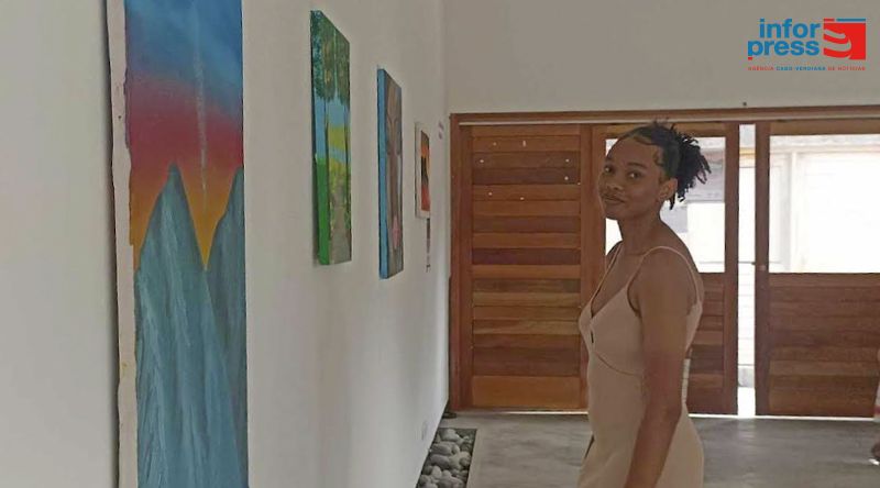 Santo Antão: Kelly Andrade expõe 14 telas no Centro Sete Sóis Sete Luas