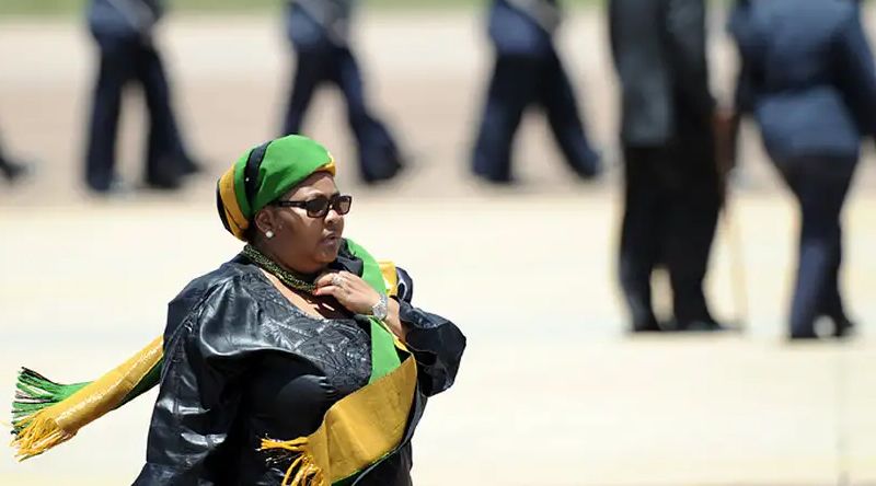 Presidente do parlamento da África do Sul detida por corrupção