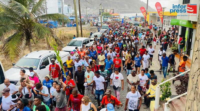 Paul/Festa do Município: Devotos marcaram presença na peregrinação de Santo António das Pombas